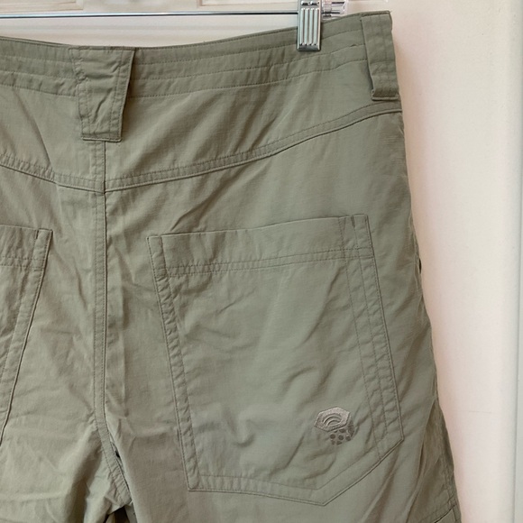 Mountain Hardwear Shorts, Sage Green, Zip Front, Side Pockets, Belt Loops, Sz 36 - Picture 7 of 13